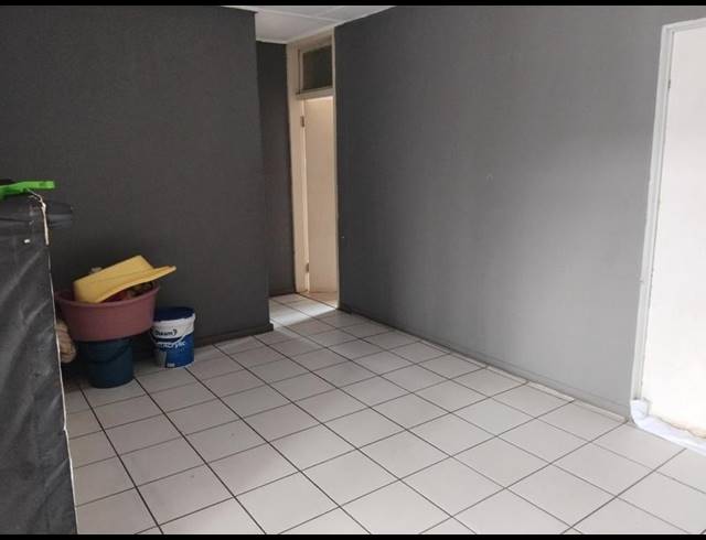 4 BEDROOM APARTMENT FOR SALE IN MUCKLENEUK